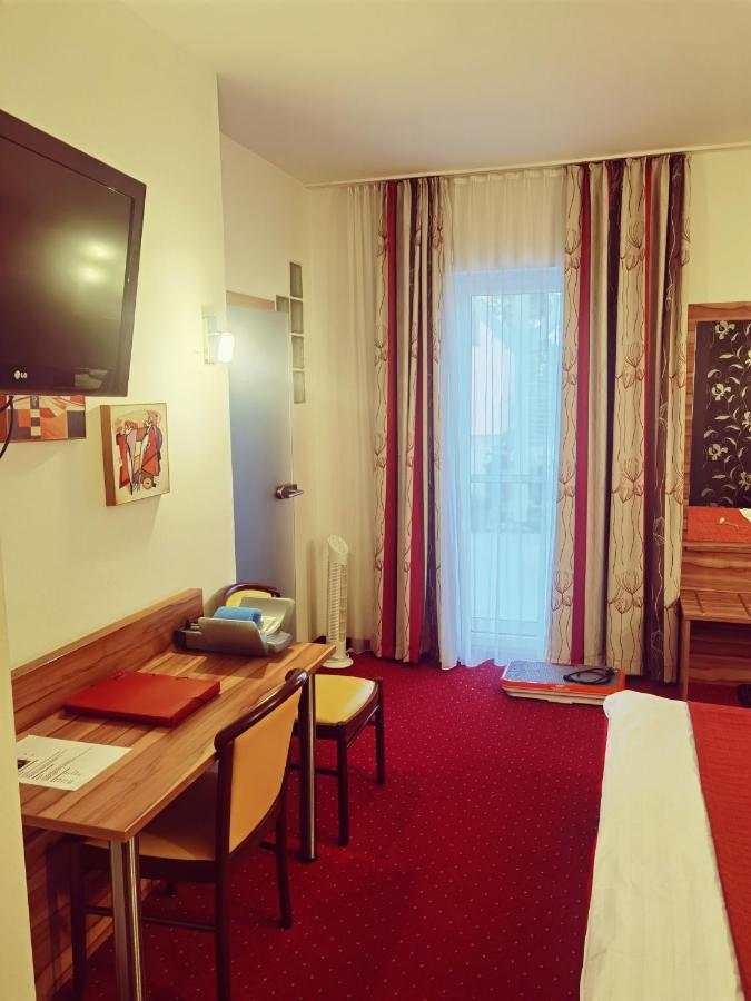 Lion Blue Point Hotel Tulln An Der Donau Zewnętrze zdjęcie